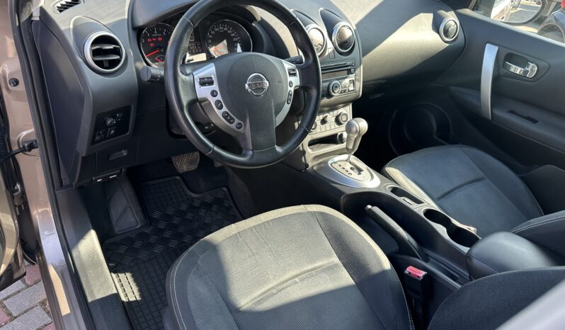
								Nissan Qashqai 2,0 Benz. Automat pełny									
