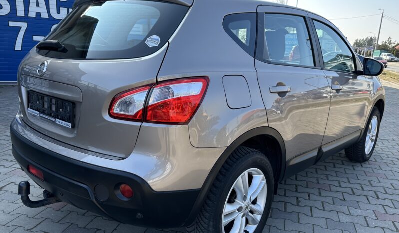 
								Nissan Qashqai 2,0 Benz. Automat pełny									