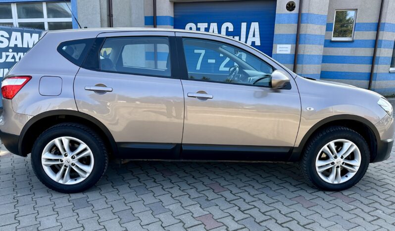 
								Nissan Qashqai 2,0 Benz. Automat pełny									