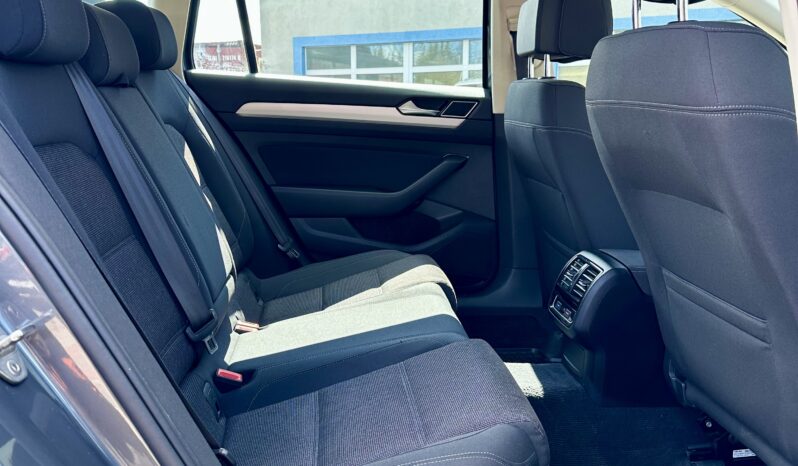 
								Volkswagen Passat B8 2,0 TDi. Automat. pełny									