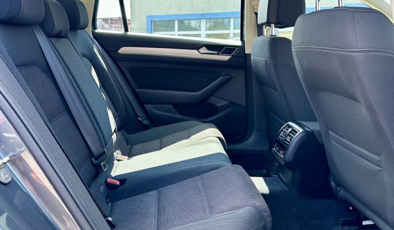 
								Volkswagen Passat B8 2,0 TDi. Automat. pełny									